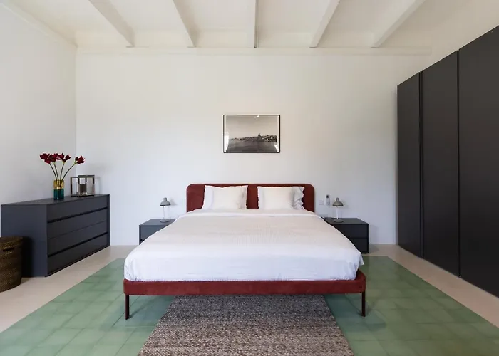 Stylish Apartment Steps From The Capital Il-Furjana photo