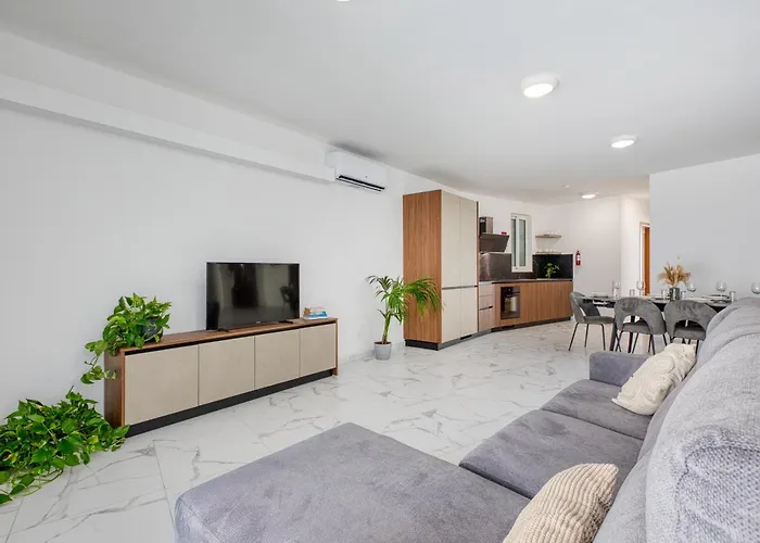 Фото New ! Sant Anna Residences, Apt 5 By Sf Homes Марсаскала