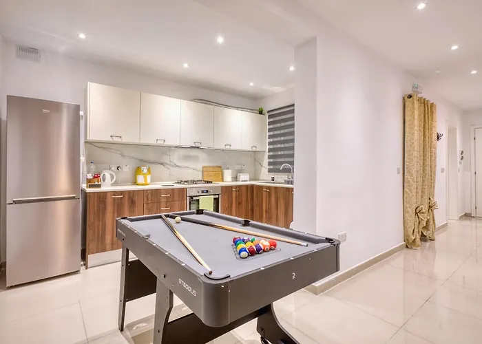 Spacious 3Br Flat, Equipped Kitchen, Pool Table Ta Xbiex képek